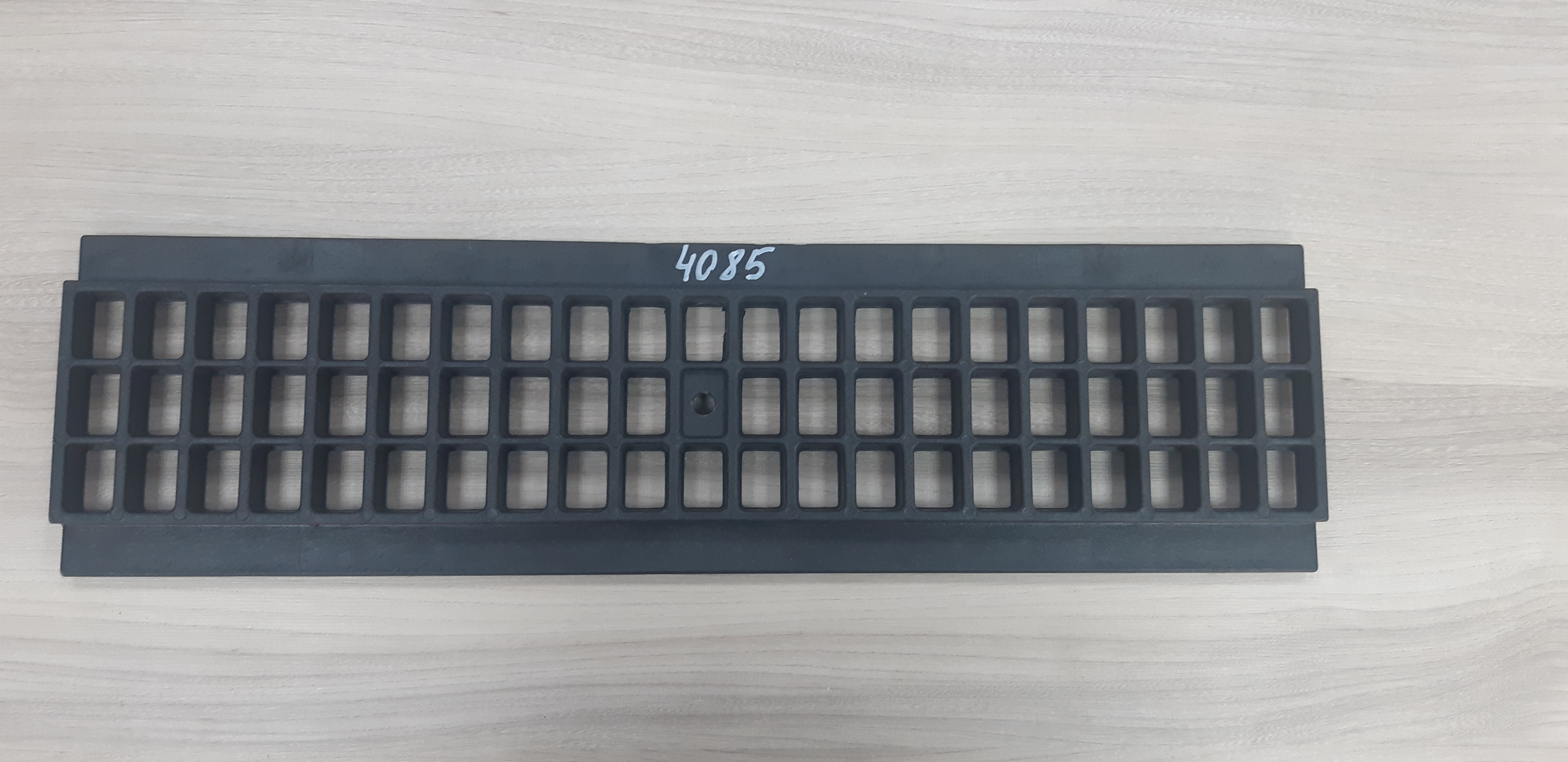 Решетка пластиковая ячеистая Norma 100 A15 (500х136х15)