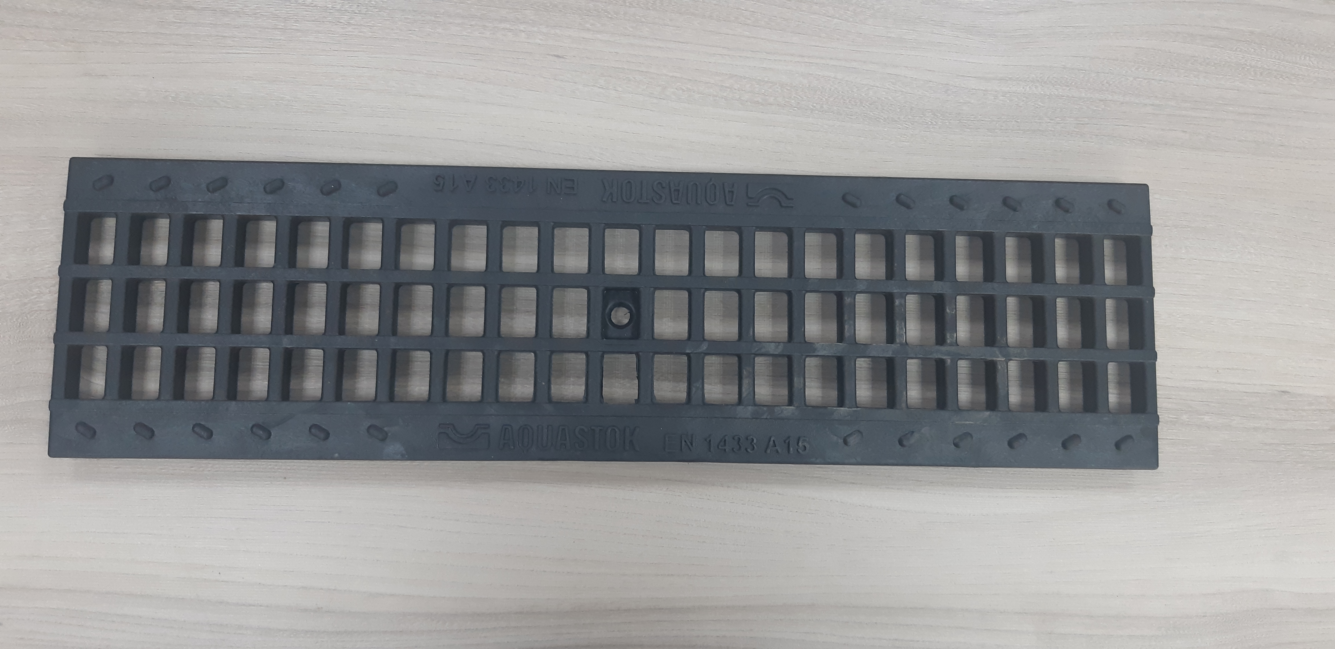 Решетка пластиковая ячеистая Norma 100 A15 (500х136х15)